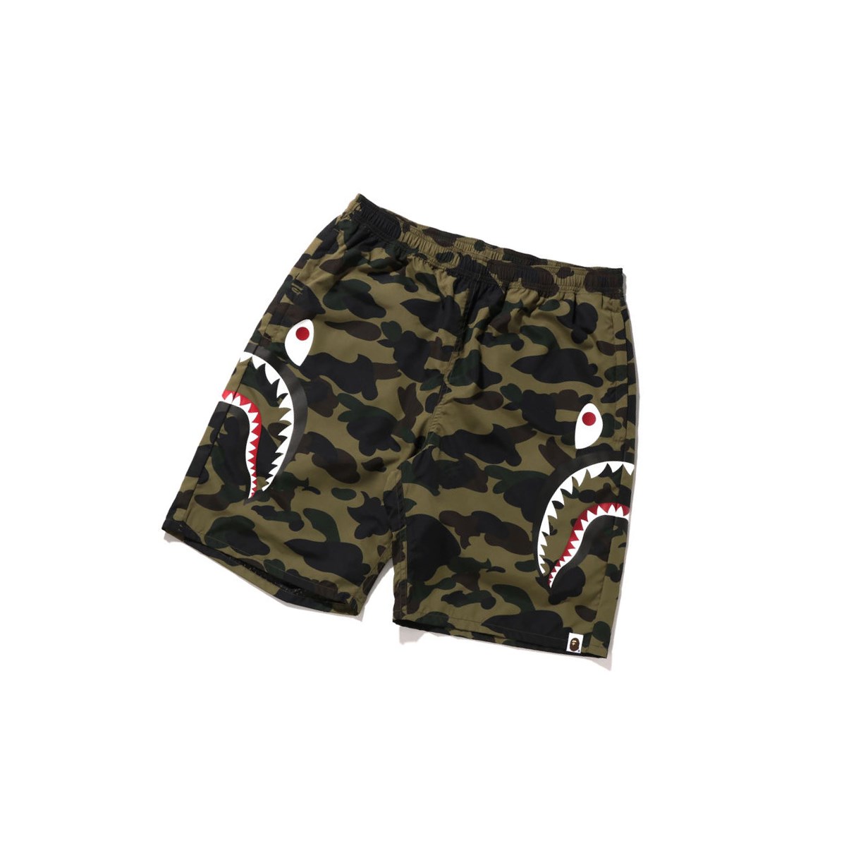 Men\'s A BATHING APE 1st Camo Side Shark Beach Shorts Army Green | NTBQ47890