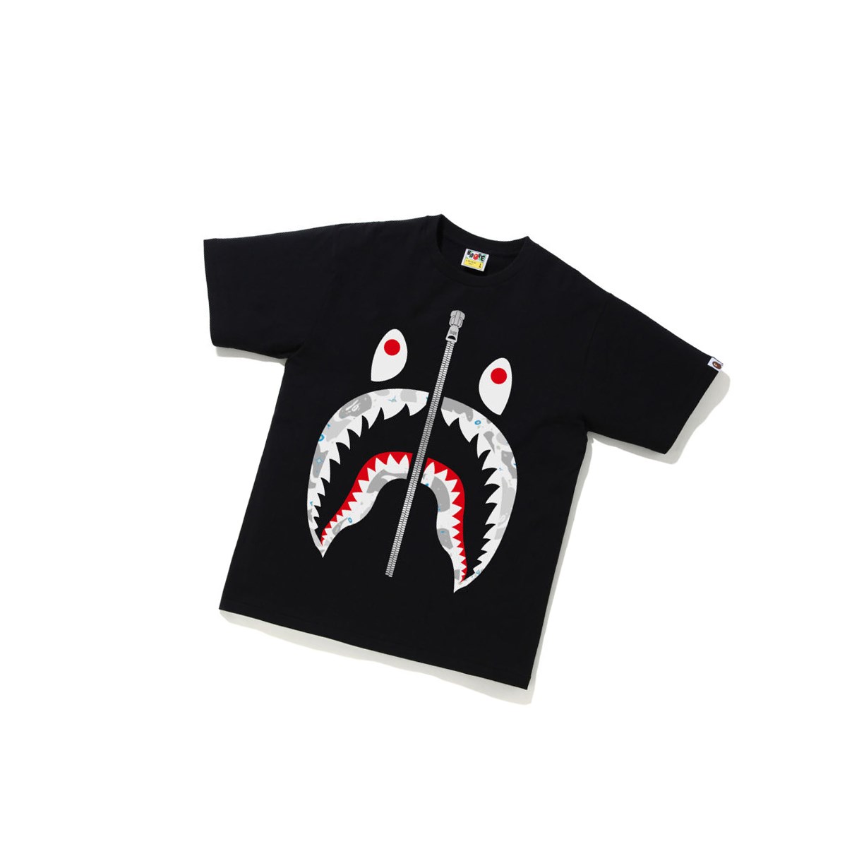 Men\'s A BATHING APE Space Camo Shark Tee Short Sleeve T Shirts Black | KEYF08259