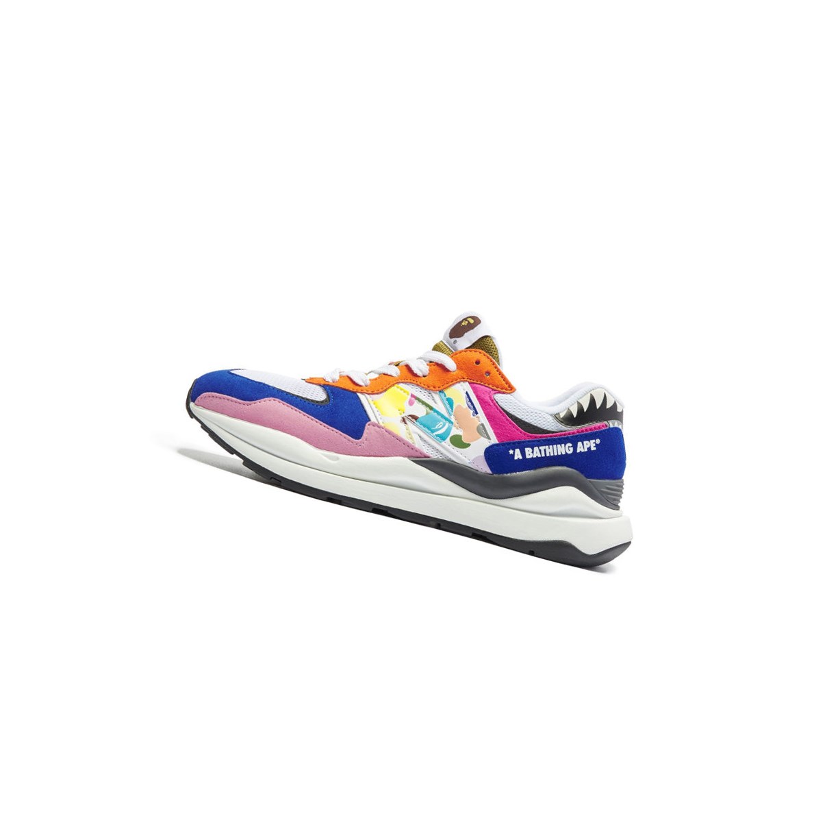 Women's A BATHING APE X New Balance 5740 Low Sneakers Caise | KFMV17042